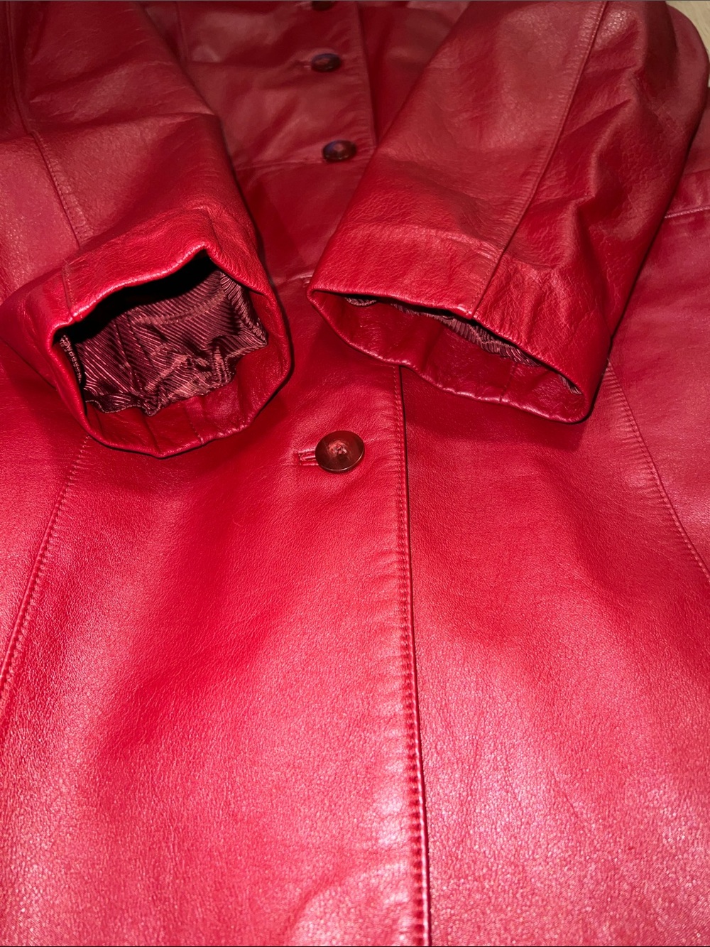Danier Red Leather Button-Front Trench Coat - Picture 4 of 16